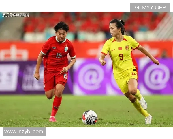 韩国足球明星失误集锦揭示比赛中的意外瞬间与精彩反转