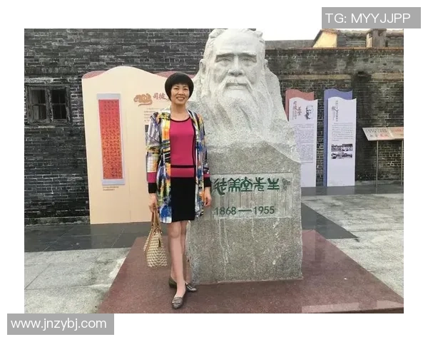 乒乓球场上的追梦旅程：吴娜的坚持与成长故事